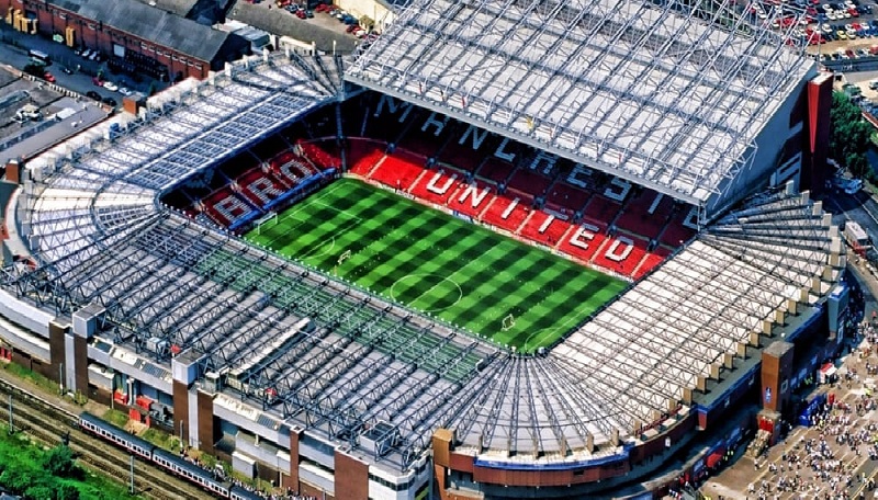 Nhà hát của những giấc mơ đang chứng kiến cuộc cách mạng nhân sự lớn nhất lịch sử.