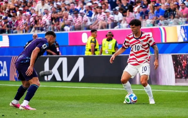 Cầu thủ Pulisic: Hành trình vươn tầm của ngôi sao bóng đá Mỹ